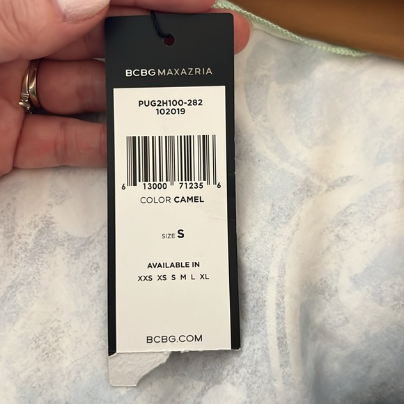 BCBG MaxAzria Tan Pants - Picture 7 of 8